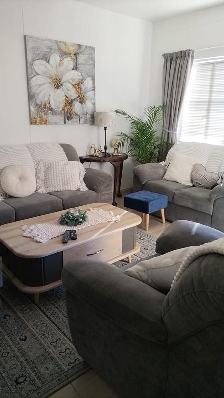 3 Bedroom Property for Sale in Sidwell Eastern Cape